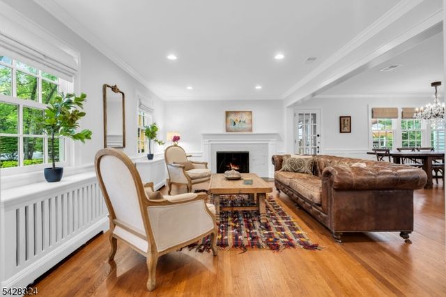156 Washington Ave, Chatham Boro, NJ 07928
