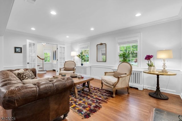 156 Washington Ave, Chatham Boro, NJ 07928