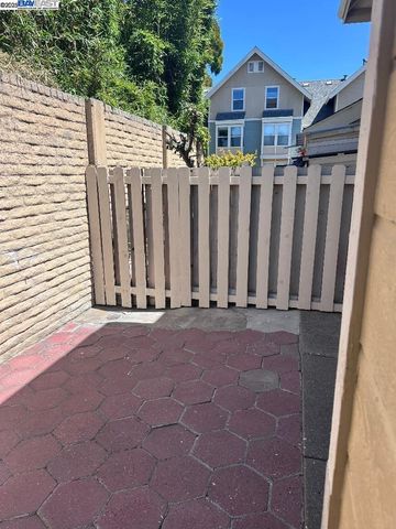 1021 Santa Ines Ct, Oakland, CA 94601