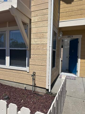 1021 Santa Ines Ct, Oakland, CA 94601
