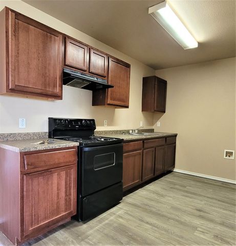105 74th Street, Lubbock, TX 79404