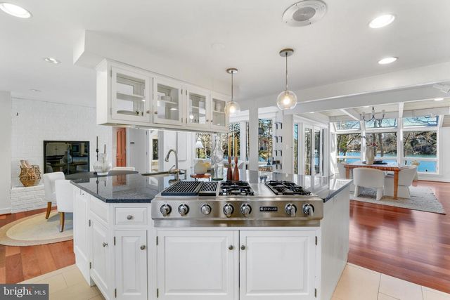 48 POPLAR POINT RD, Edgewater, MD 21037