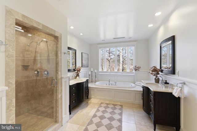 48 POPLAR POINT RD, Edgewater, MD 21037