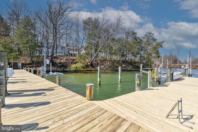 48 POPLAR POINT RD, Edgewater, MD 21037
