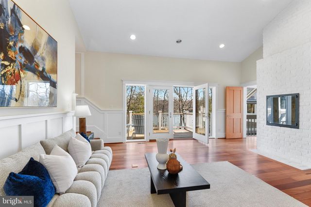 48 POPLAR POINT RD, Edgewater, MD 21037