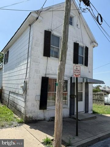 27 COTTAGE STREET, Waynesboro, PA 17268