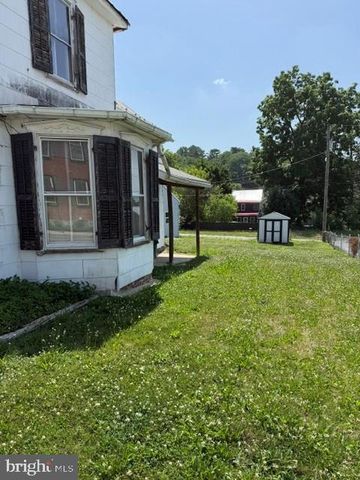 27 COTTAGE STREET, Waynesboro, PA 17268