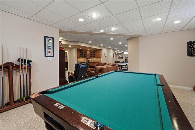 1816 Rosewood Lane, Munster, IN 46321