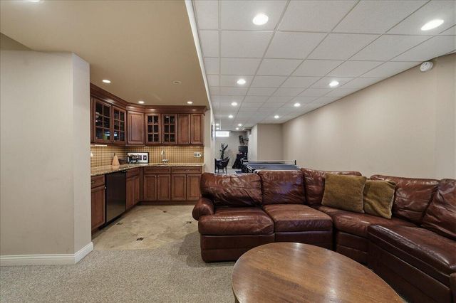 1816 Rosewood Lane, Munster, IN 46321