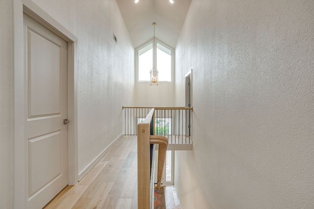 2144 Fountain Square Drive, Fort Worth, TX 76107