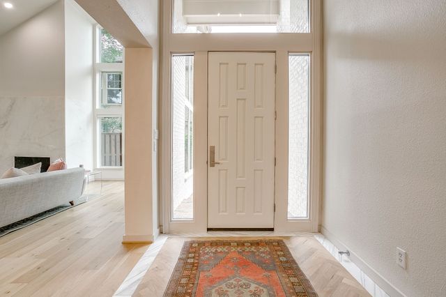 2144 Fountain Square Drive, Fort Worth, TX 76107