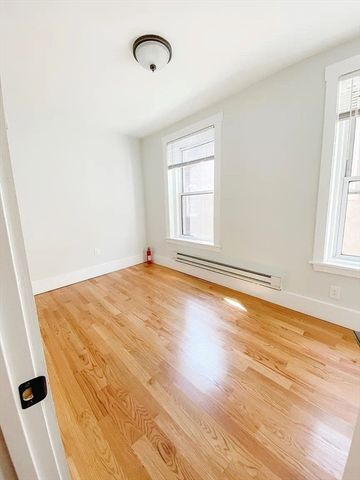 13 Margaret Street 3, Boston, MA 02113