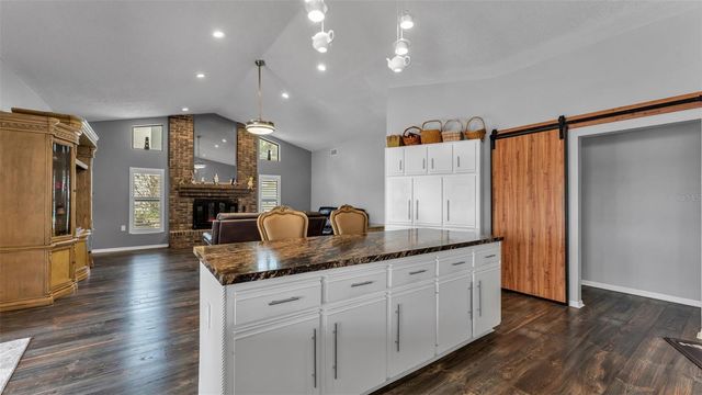 2865 HAMMOCK DRIVE, Plant City, FL 33566