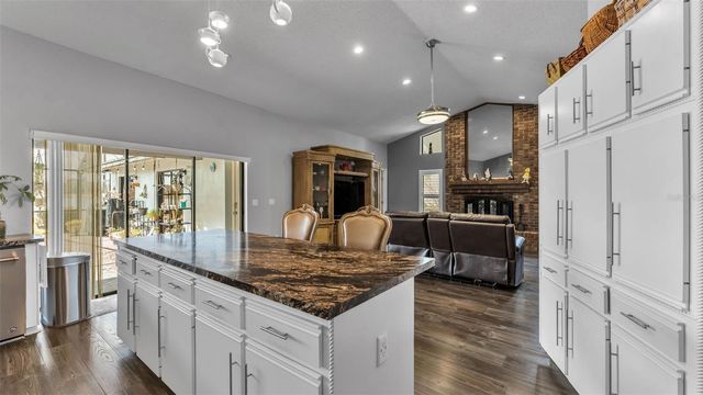 2865 HAMMOCK DRIVE, Plant City, FL 33566