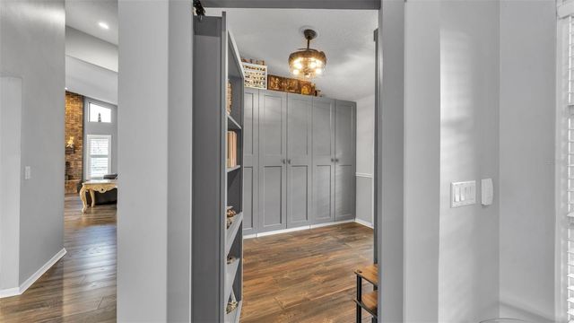 2865 HAMMOCK DRIVE, Plant City, FL 33566