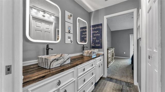 2865 HAMMOCK DRIVE, Plant City, FL 33566