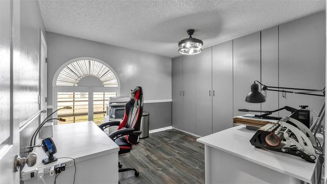 2865 HAMMOCK DRIVE, Plant City, FL 33566