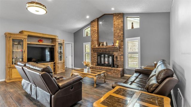 2865 HAMMOCK DRIVE, Plant City, FL 33566