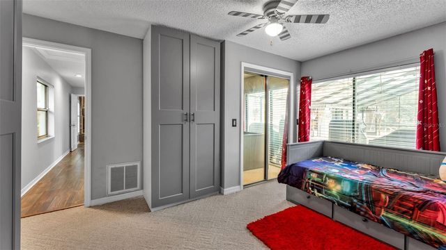 2865 HAMMOCK DRIVE, Plant City, FL 33566