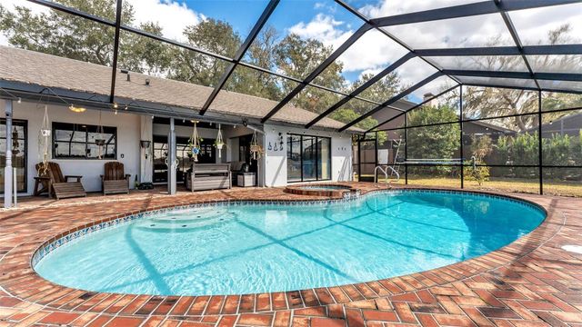 2865 HAMMOCK DRIVE, Plant City, FL 33566