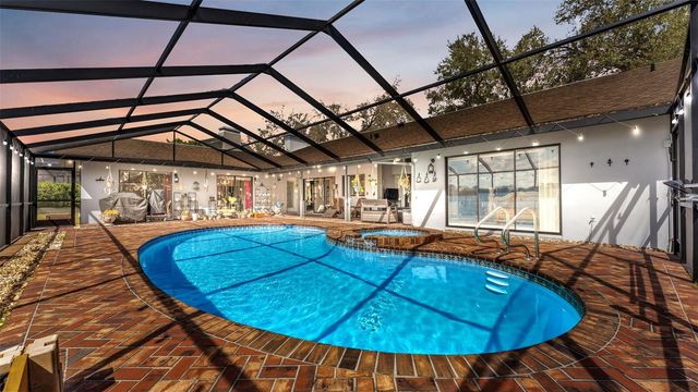 2865 HAMMOCK DRIVE, Plant City, FL 33566