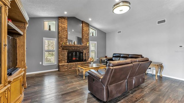 2865 HAMMOCK DRIVE, Plant City, FL 33566