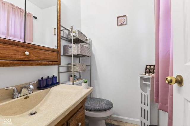 602 Meadows Drive, Mooresville, IN 46158