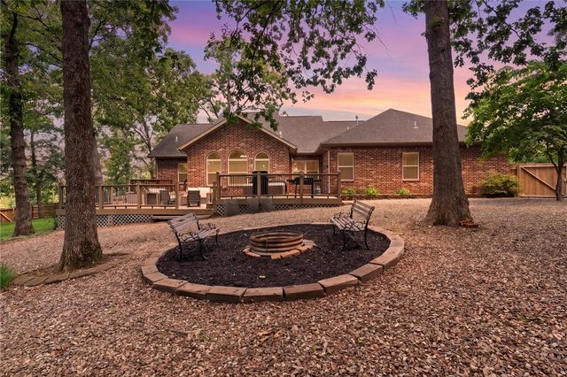 15 Sutherland Lane, Bella Vista, AR 72714