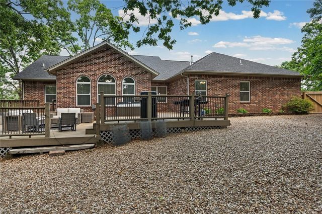 15 Sutherland Lane, Bella Vista, AR 72714