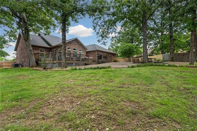 15 Sutherland Lane, Bella Vista, AR 72714