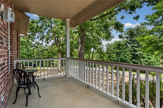 15 Sutherland Lane, Bella Vista, AR 72714