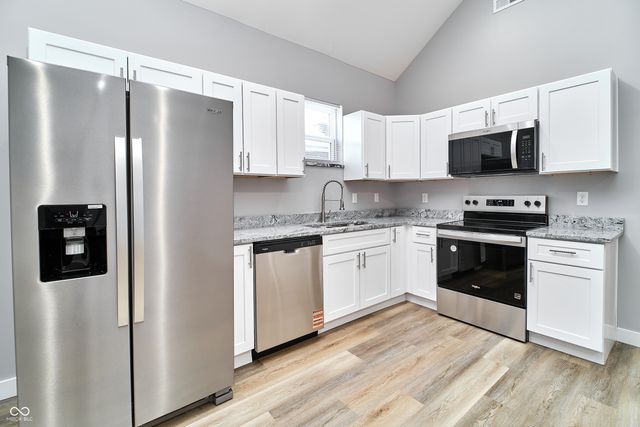 415 N Dequincy Street B, Indianapolis, IN 46201
