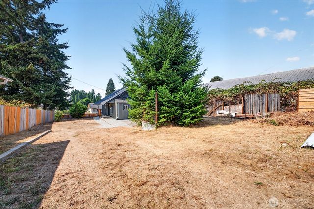 8633 S Thompson Avenue, Tacoma, WA 98444