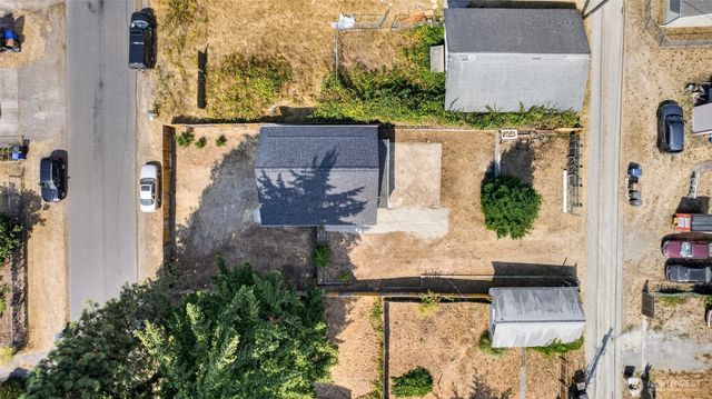 8633 S Thompson Avenue, Tacoma, WA 98444