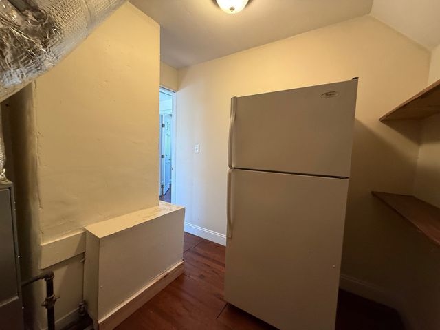 88 Weston St 3, Brockton, MA 02301