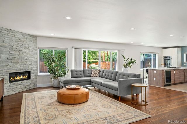 230 S Dexter Street, Denver, CO 80246