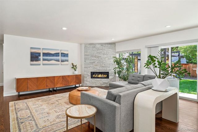 230 S Dexter Street, Denver, CO 80246