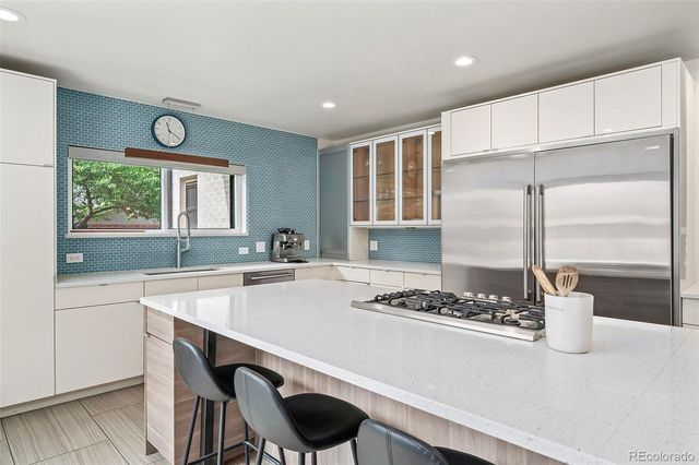 230 S Dexter Street, Denver, CO 80246