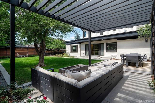 230 S Dexter Street, Denver, CO 80246