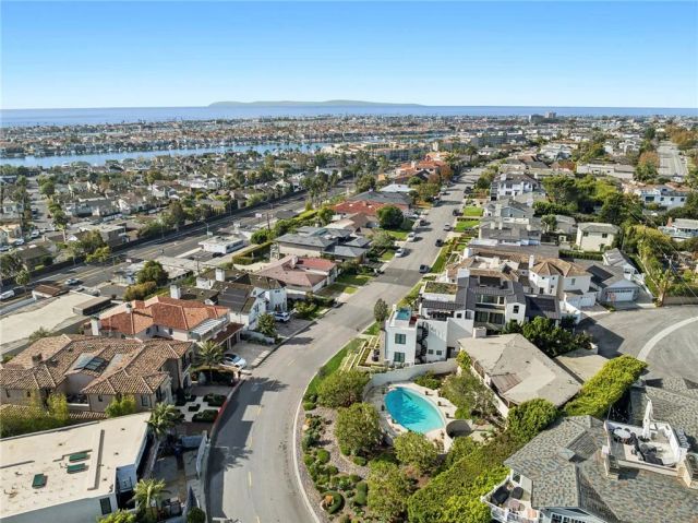 101 Kings Place, Newport Beach, CA 92663