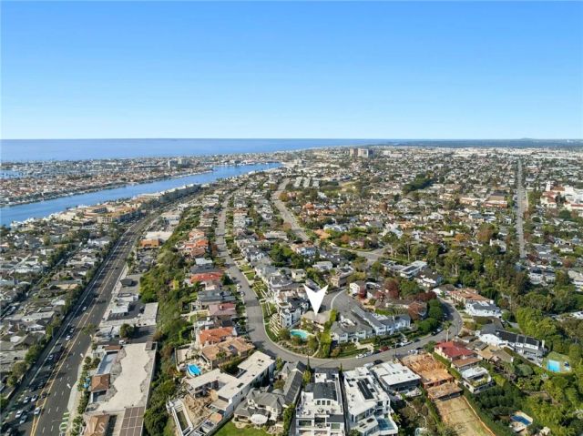 101 Kings Place, Newport Beach, CA 92663