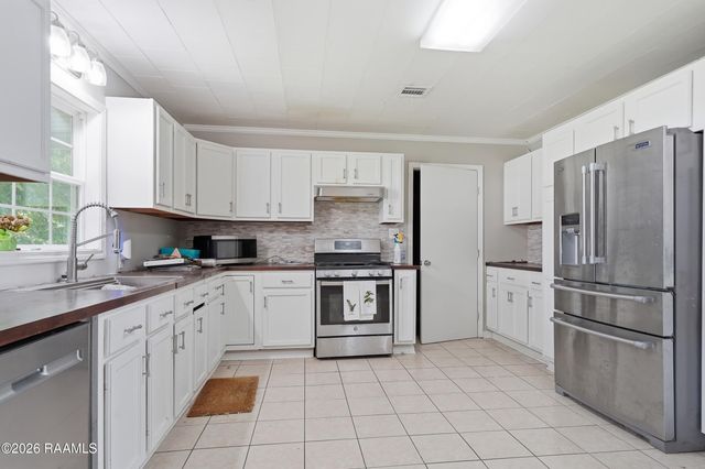 705 Lillian Street, New Iberia, LA 70560