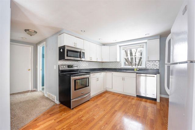 8005 Edmonds Street, Portage, MI 49024