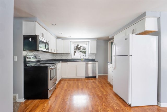 8005 Edmonds Street, Portage, MI 49024