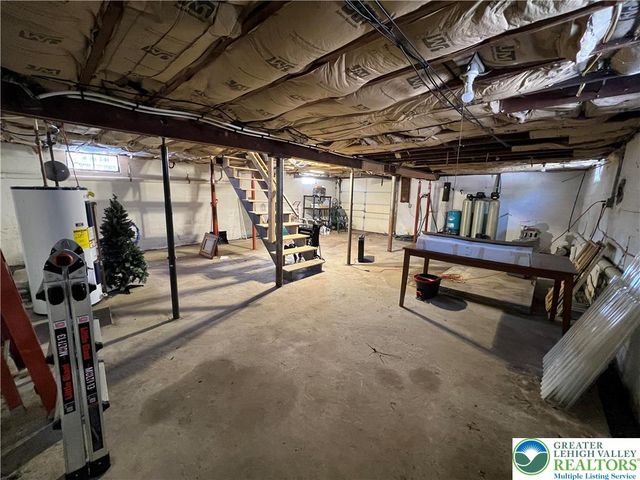 3749 Mountain View Drive, Lehigh Twp, PA 18038