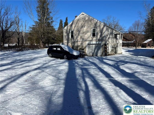 3749 Mountain View Drive, Lehigh Twp, PA 18038