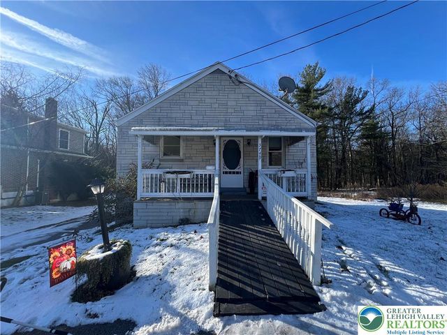 3749 Mountain View Drive, Lehigh Twp, PA 18038