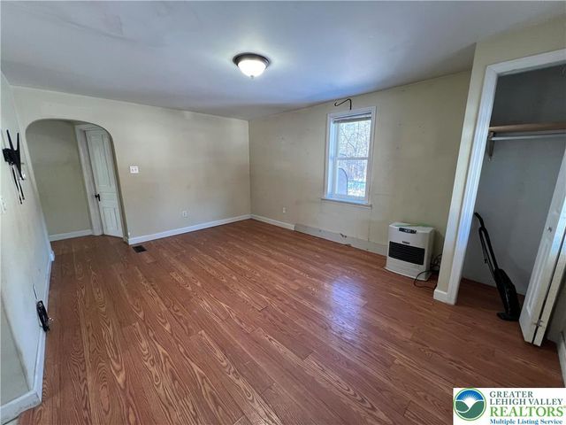 3749 Mountain View Drive, Lehigh Twp, PA 18038