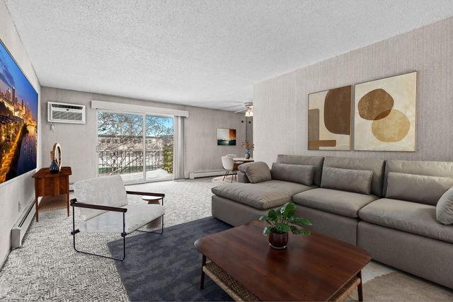 2710 Dale Street N B307, Roseville, MN 55113