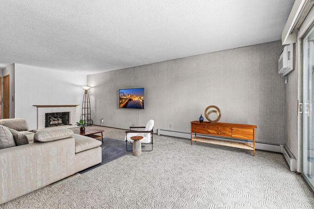2710 Dale Street N B307, Roseville, MN 55113